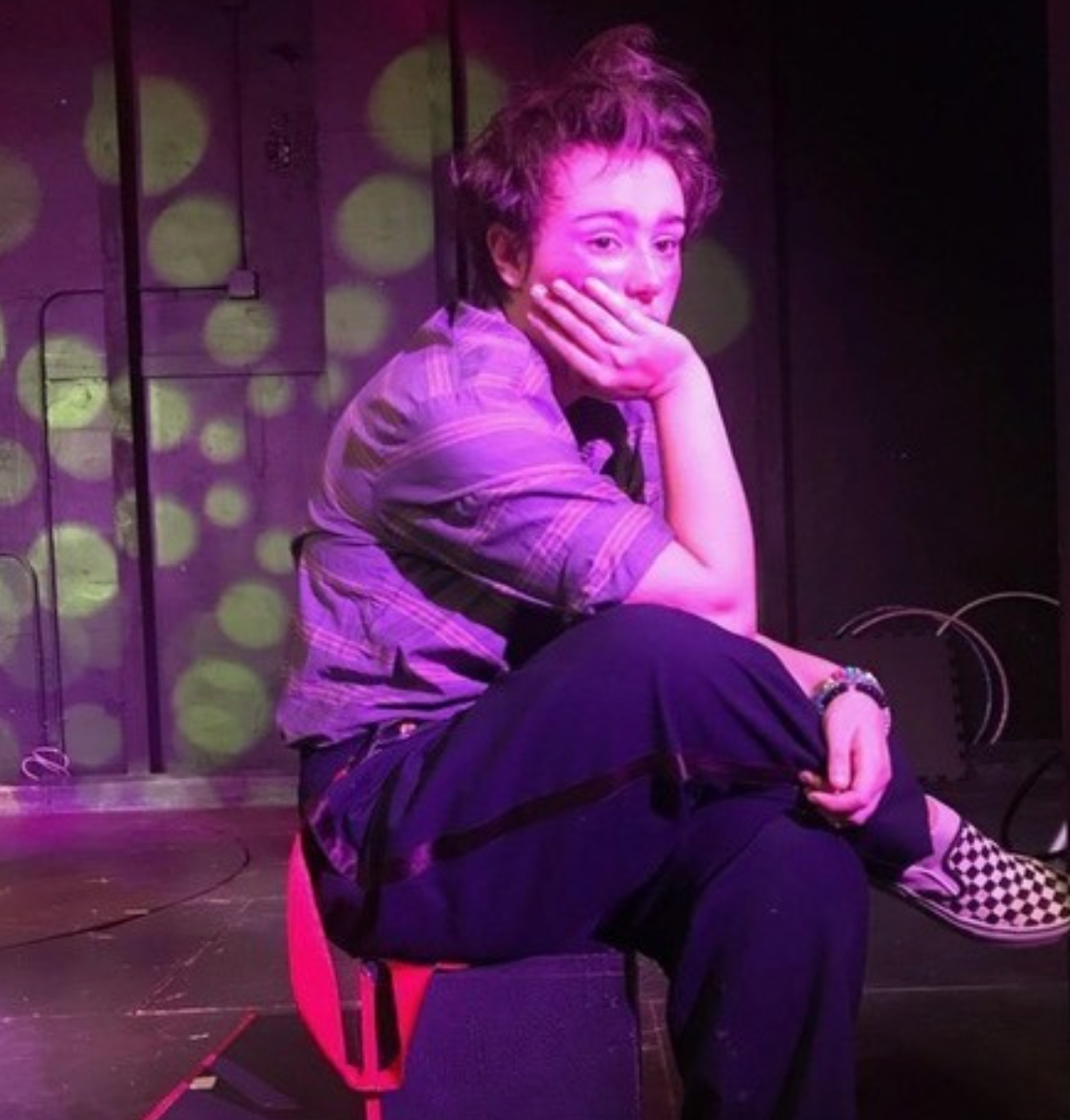 The Middle Man performance